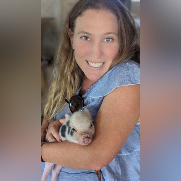 About my closet - Picture 3 of 3